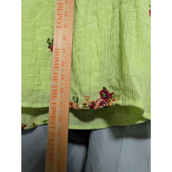 Figueroa & Flower Lime Green Embroidered Boho Blouse Size PM Womens Top - Picture 5 of 6